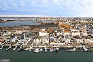 536 W Montgomery Ave in Wildwood, NJ - Building Photo