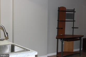 14186 Hunters Run Way in Gainesville, VA - Building Photo - Building Photo