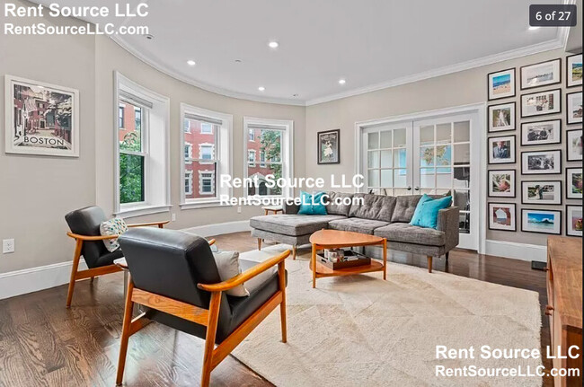 31 Claflin Rd in Brookline, MA - Building Photo - Building Photo