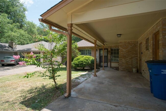 11903 Argonne Forest Trail in Austin, TX - Building Photo - Building Photo