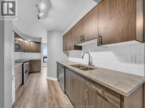 150 Park in Windsor, ON - Building Photo - Building Photo