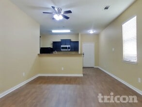 2063 Sweet Lilac Dr in Houston, TX - Building Photo - Building Photo