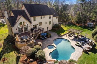37 Greystone Ln in Sudbury, MA - Building Photo - Building Photo