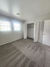 4701 Lakeside Dr in Evansville, IN - Building Photo - Building Photo