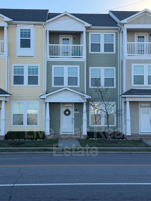 property at 1005 E Ocean View Ave