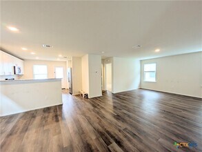 744 Heartseed Ave in New Braunfels, TX - Building Photo - Building Photo