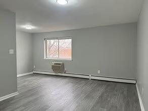 6724 Marshall Rd, Unit A202 in Upper Darby Township, PA - Building Photo - Building Photo