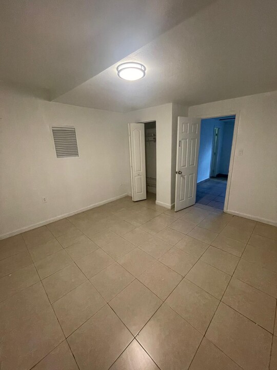 17011 NW 33rd Ct in Miami Gardens, FL - Building Photo