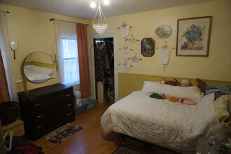 3007 N Frederick Ave in Milwaukee, WI - Building Photo - Building Photo