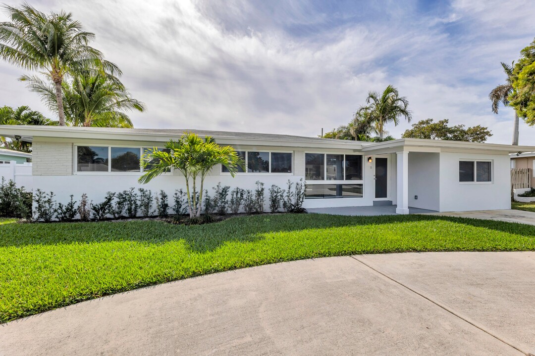 260 NE 28th Ter in Boca Raton, FL - Building Photo