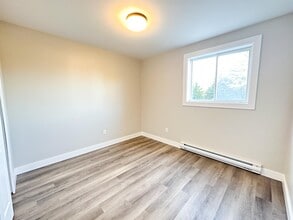 33 Dobbin St in Rothesay, NB - Building Photo - Building Photo