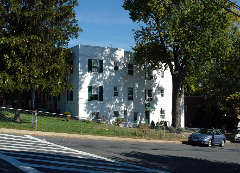 8201-8209 Schrider St in Silver Spring, MD - Building Photo