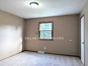 151 Elm St NE in Brewster, OH - Building Photo - Building Photo