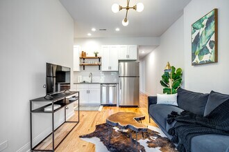 5407 S Harper Ave in Chicago, IL - Building Photo - Building Photo