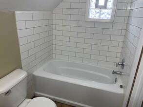 1100 Lincoln St, Unit 2 in Hobart, IN - Building Photo - Building Photo