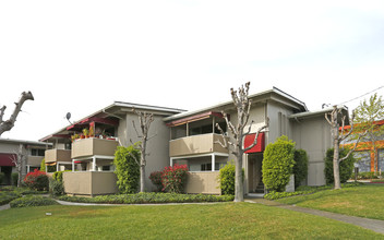 Villa Victoria Apartments in San Jose, CA - Foto de edificio - Building Photo