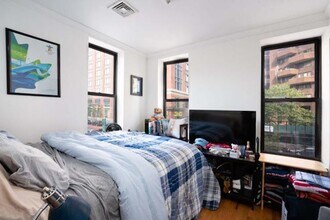 348 E 110th St in New York, NY - Building Photo - Building Photo