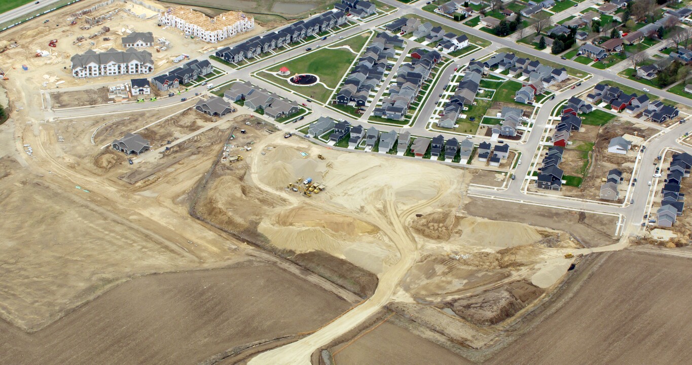 Heritage Hills in Waunakee, WI - Building Photo