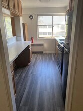 6445 Luzon Avenue Northwest, Unit 501 in Washington, DC - Foto de edificio - Building Photo