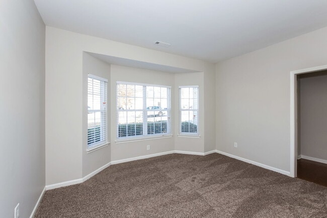 8732 Hazelcroft Ln in Charlotte, NC - Foto de edificio - Building Photo