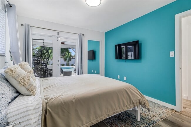 property at 724 100th Ave N