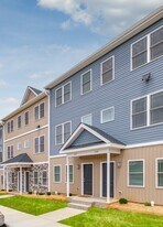 1008 Seth Dr in Staunton, VA - Building Photo