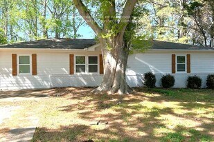 4587 Frank Aiken Rd in Powder Springs, GA - Building Photo