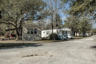 8260 Linscomb Rd in Orange, TX - Building Photo - Building Photo