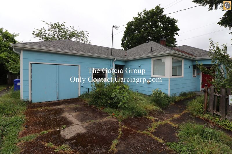 27 SE 94th Ave in Portland, OR - Building Photo