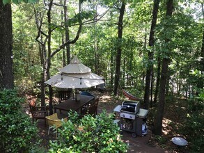 Hickory Woods Auburn in Auburn, AL - Building Photo - Building Photo