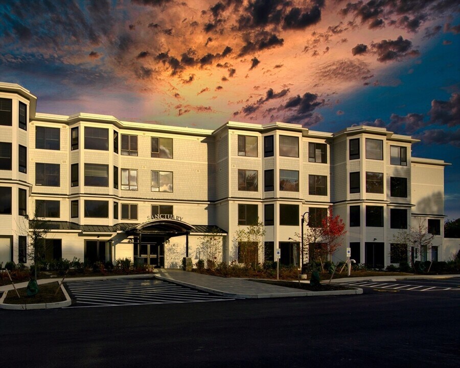 130 Chief Justice Cushing Hwy in Scituate, MA - Building Photo
