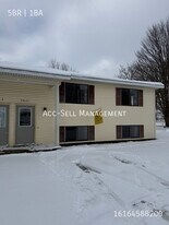 5231 Rich St in Allendale, MI - Building Photo
