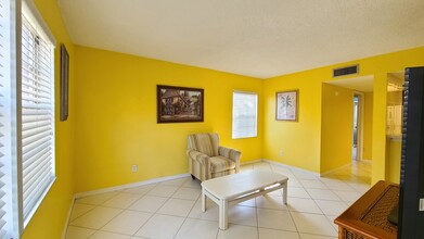 3100 Sir Hamilton Cir in Titusville, FL - Building Photo - Building Photo