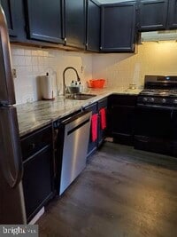 914 Ellsworth St photo'