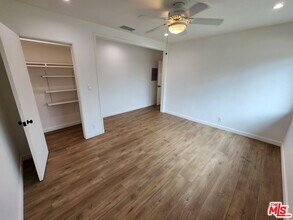 6121 Sylvia Ave in Los Angeles, CA - Building Photo - Building Photo