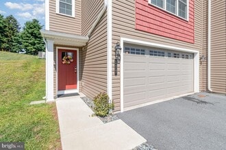177 Sage Blvd in Middletown, PA - Building Photo - Building Photo