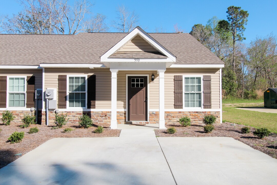 570 Deerchase Ct in Statesboro, GA - Building Photo