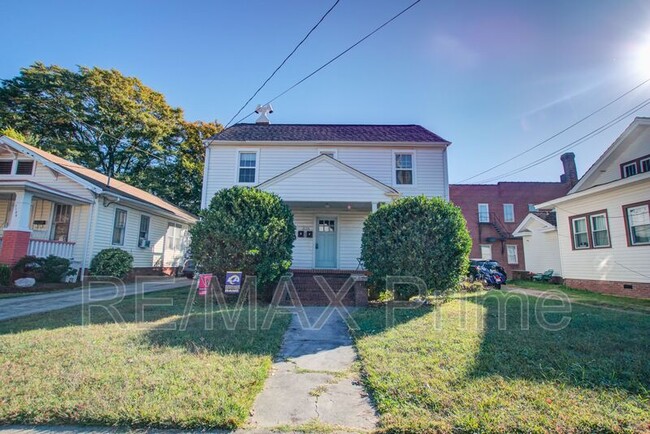 property at 1135 Jackson Ave