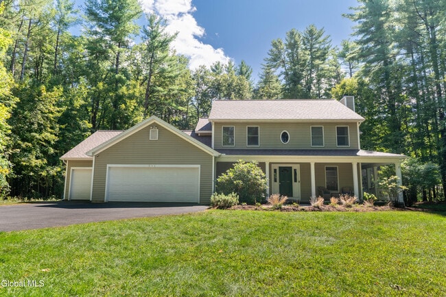 504 Grand Ave in Saratoga Springs, NY - Building Photo - Building Photo
