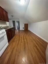 37 Jetland Pl in Bridgeport, CT - Building Photo - Building Photo