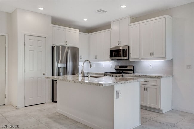 965 Nevada State Dr in Henderson, NV - Building Photo - Building Photo
