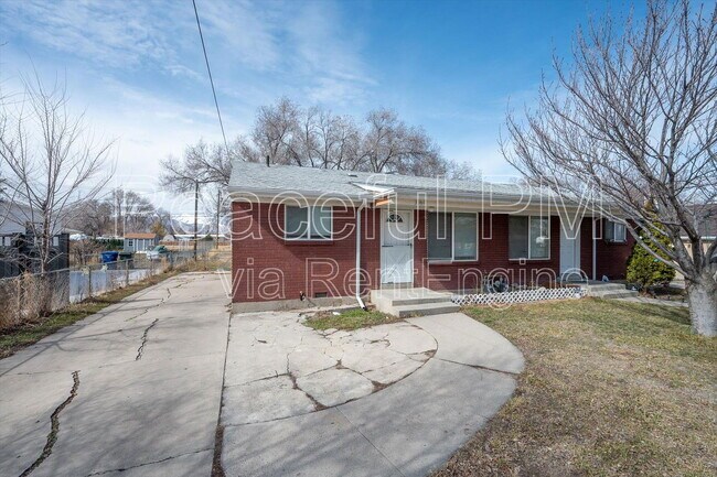 3362 4300 W in West Valley City, UT - Building Photo - Building Photo