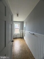 566 Noble St in Norristown, PA - Building Photo