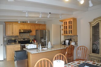 934 E Duane Ave in Sunnyvale, CA - Building Photo - Building Photo