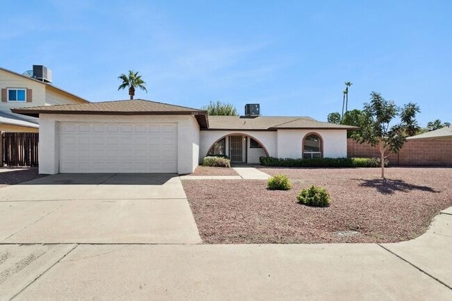 2213 S Saratoga in Mesa, AZ - Building Photo - Building Photo