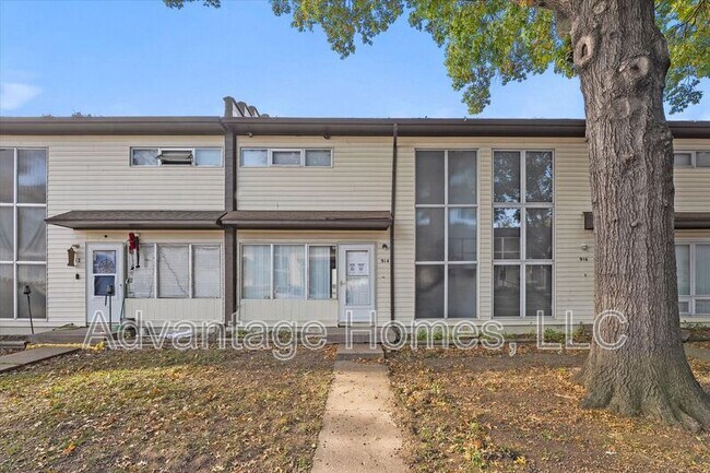 914 N 70th St in Kansas City, KS - Building Photo - Building Photo