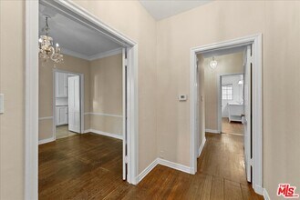 9741 W Olympic Blvd in Beverly Hills, CA - Building Photo - Building Photo