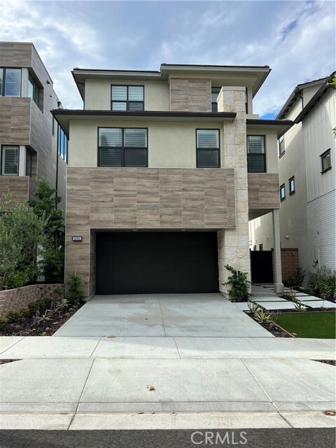 property at 26332 Paseo Sillin