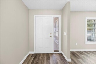 5771 Timberlake Dr in Sarasota, FL - Building Photo - Building Photo