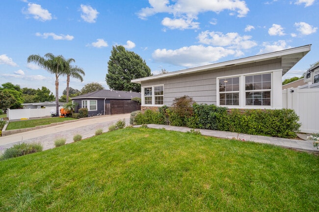 414 E Fir St in Brea, CA - Building Photo - Building Photo